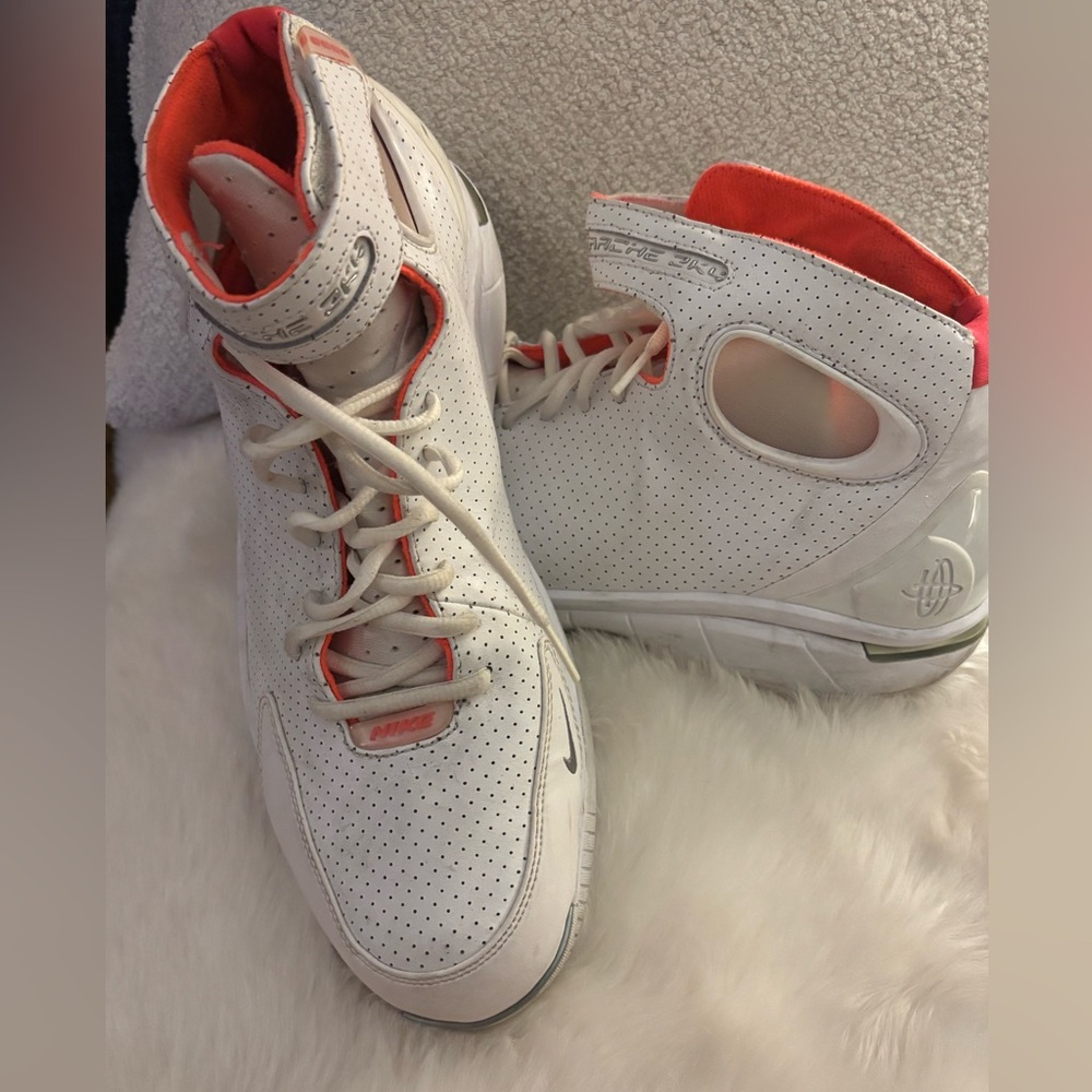 Nike Air Zoom Huarache 2K4 White Hot Lava.
Size 13.